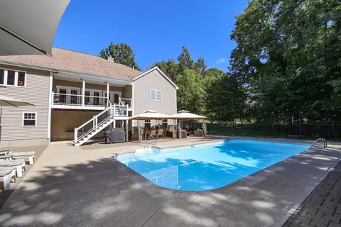 Exterior - 21 Barberry St, Hooksett, NH 03106 photo 10 of 15