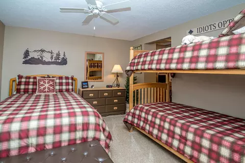 Bedroom - 12 Bartlett Place Rd, Bartlett, NH 03812 photo 5 of 6