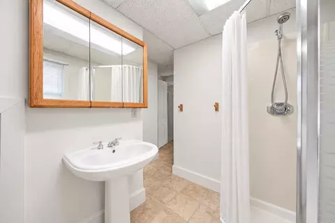 Bath - 34 West St, Concord, NH 03301 photo 1 of 1