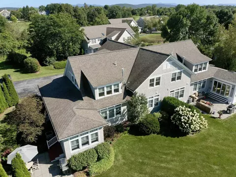 257 Fairway Dr, South Burlington, VT 05403
