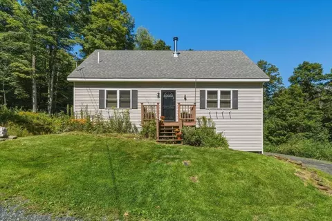449 Woods Rd, Northfield, VT 05663