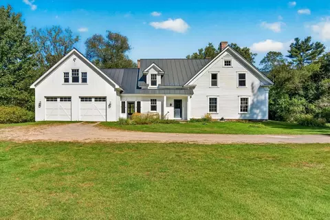 2011 Sangamon Rd, Pittsford, VT 05763