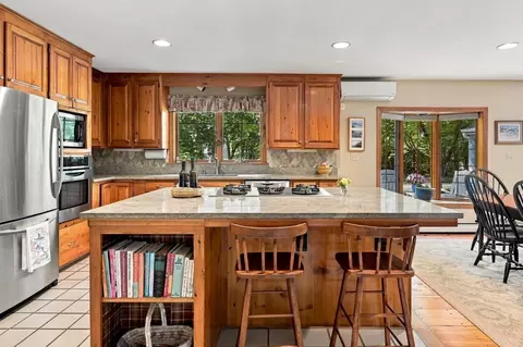 Kitchen - 66 Bennett Rd, Durham, NH 03824 photo 3 of 5