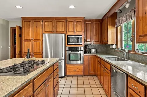 Kitchen - 66 Bennett Rd, Durham, NH 03824 photo 1 of 5
