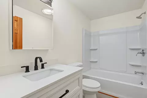 Bath - 9 Millstream Dr, Exeter, NH 03833 photo 1 of 3