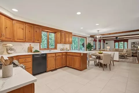 Kitchen - 9 Millstream Dr, Exeter, NH 03833 photo 1 of 3