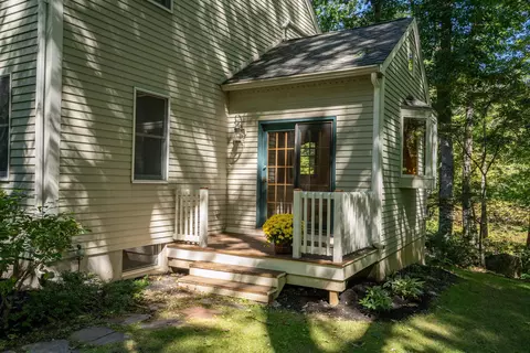 Exterior - 9 Millstream Dr, Exeter, NH 03833 photo 4 of 7