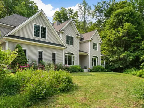 Exterior - 747 Terrace Dr, Williston, VT 05495 photo 4 of 10