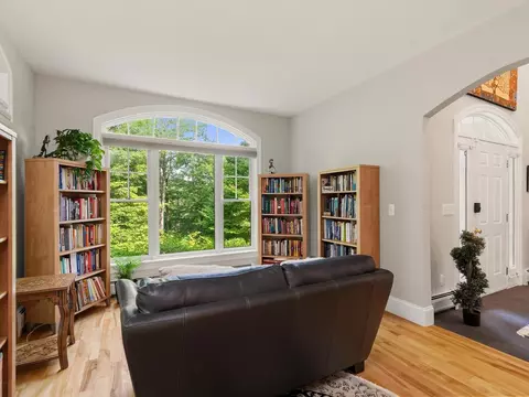 Living - 747 Terrace Dr, Williston, VT 05495 photo 4 of 5
