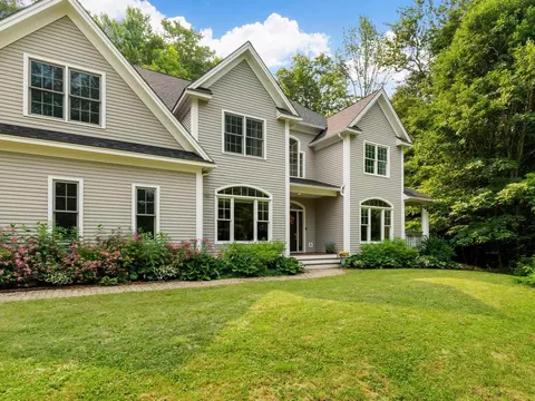 Exterior - 747 Terrace Dr, Williston, VT 05495 photo 6 of 10