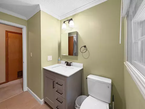 Bath - 224 Goboro Rd, Epsom, NH 03234 photo 3 of 3
