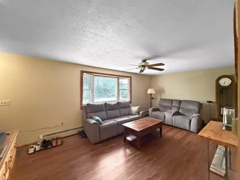 Living - 224 Goboro Rd, Epsom, NH 03234 photo 4 of 5