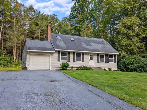 21 Morningside Ln, Swanzey, NH 03446