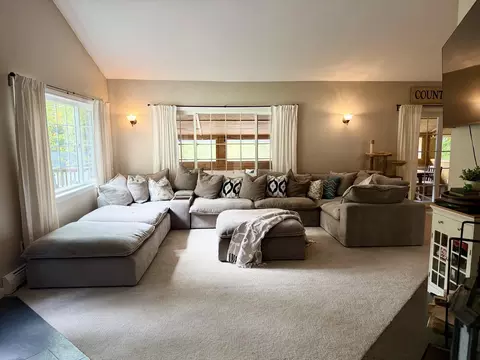 Living - 46 Foothills Dr, Jericho, VT 05465 photo 2 of 5