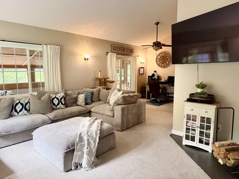 Living - 46 Foothills Dr, Jericho, VT 05465 photo 1 of 5