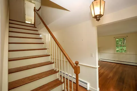 Entry Way - 5 Runawit Rd, Exeter, NH 03833 photo 2 of 5