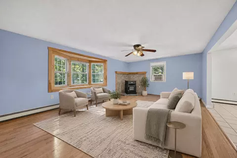 Living - 454 E Dunbarton Rd, Goffstown, NH 03045 photo 2 of 2