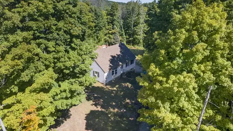 Exterior - 454 E Dunbarton Rd, Goffstown, NH 03045 photo 9 of 9