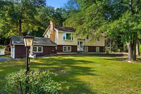 9 Brook Rd, Litchfield, NH 03052