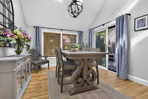 Dining - 28 Stacey Cir, Windham, NH 03087 photo 2 of 4