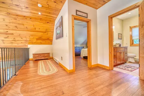 Entry Way - 820 Main St, Andover, NH 03216 photo 10 of 13