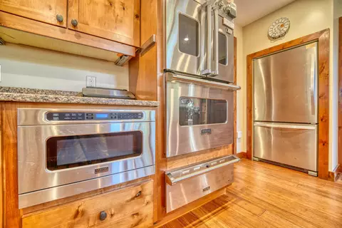 Kitchen - 820 Main St, Andover, NH 03216 photo 6 of 9