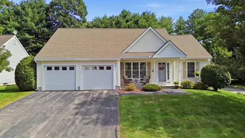 1 Fernwood Dr #1, Litchfield, NH 03052