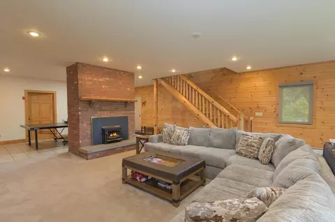 Living - 259 Beechnut Dr, Peru, VT 05152 photo 5 of 7