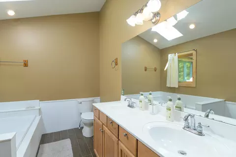 Bath - 259 Beechnut Dr, Peru, VT 05152 photo 2 of 5