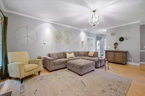 Living - 63 Ian Pl, Williston, VT 05495 photo 2 of 3