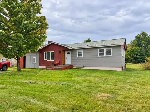 8 Learned Dr, Westford, VT 05494
