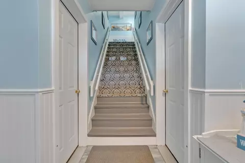 Entry Way - 581 Ocean Blvd # 7, Hampton, NH 03842 photo 1 of 2