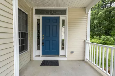 Exterior - 34 Mammoth Rd #25, Hooksett, NH 03106 photo 6 of 10