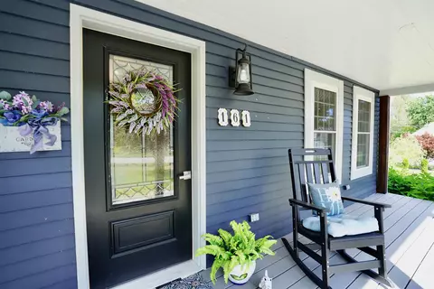 161 Concord Stage Rd, Weare, NH 03281