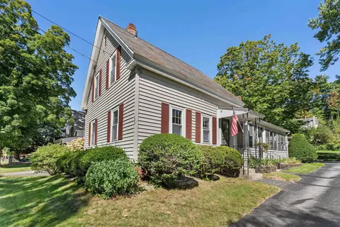122 S Lincoln St, Keene, NH 03431