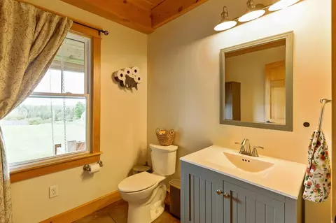Bath - 370 Cook Rd, Barton, VT 05822 photo 3 of 5