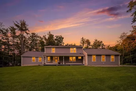 44 County Rd, Amherst, NH 03031