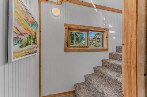 Entry Way - 70 Ledge Rd, Lisbon, NH 03585 photo 2 of 2