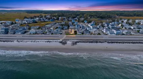 View/Area - 741 Ocean Blvd, Hampton, NH 03842 photo 2 of 7