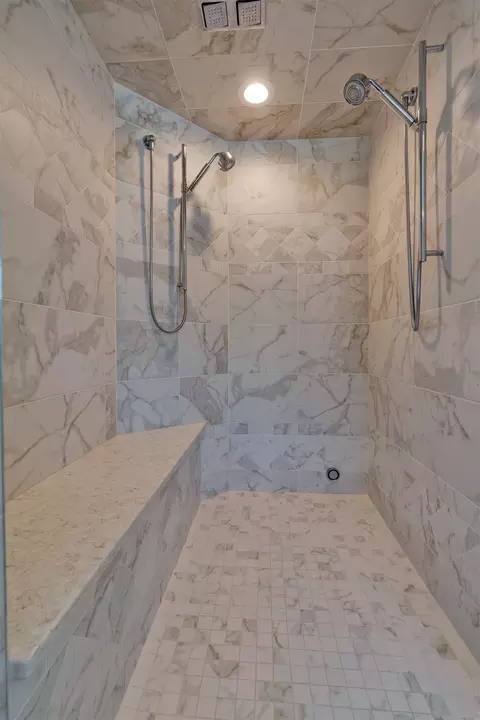 Bath - 741 Ocean Blvd, Hampton, NH 03842 photo 3 of 6
