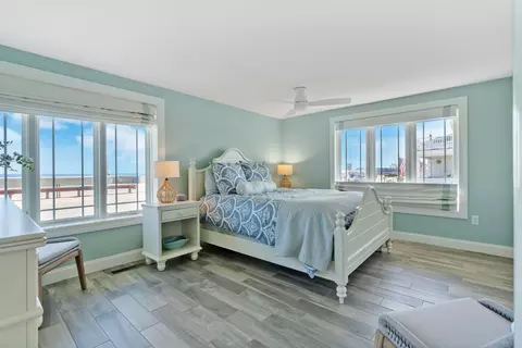 Bedroom - 741 Ocean Blvd, Hampton, NH 03842 photo 5 of 6