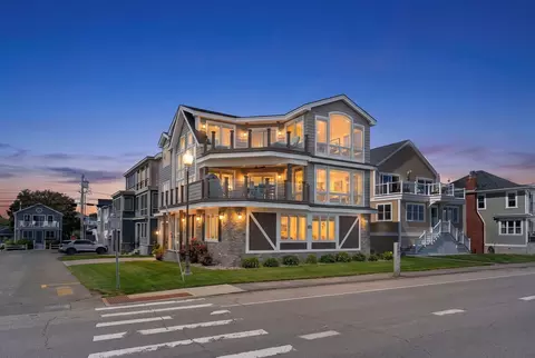 Exterior - 741 Ocean Blvd, Hampton, NH 03842 photo 1 of 4