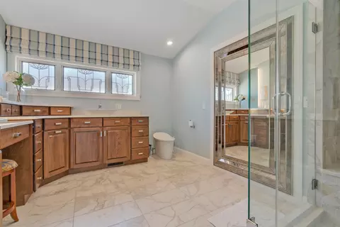 Bath - 741 Ocean Blvd, Hampton, NH 03842 photo 1 of 6