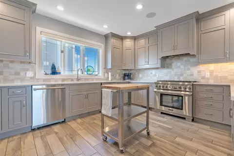Kitchen - 741 Ocean Blvd, Hampton, NH 03842 photo 1 of 5