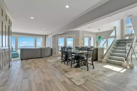 Dining - 741 Ocean Blvd, Hampton, NH 03842 photo 3 of 4