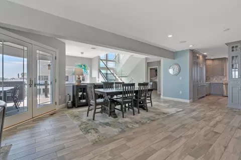 Dining - 741 Ocean Blvd, Hampton, NH 03842 photo 2 of 4