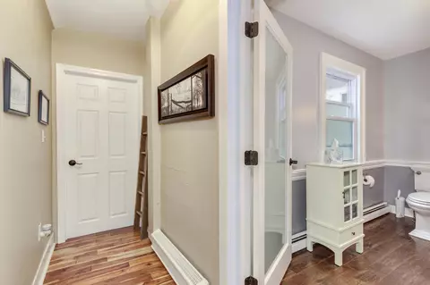 Entry Way - 21 E Main St, Warner, NH 03278 photo 3 of 4