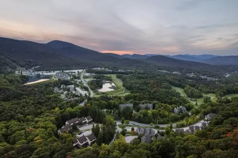 View/Area - 768 E Mountain Rd #C1, Killington, VT 05751 photo 3 of 4