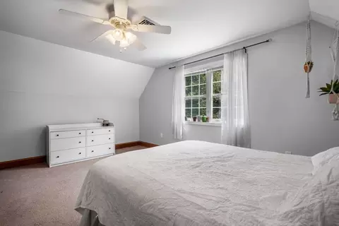 Bedroom - 60 Chichester Rd, Loudon, NH 03307 photo 6 of 9