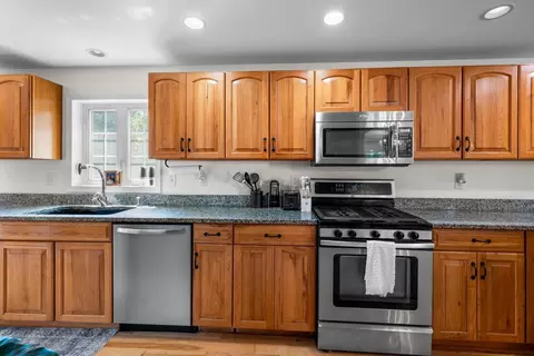 Kitchen - 60 Chichester Rd, Loudon, NH 03307 photo 3 of 5